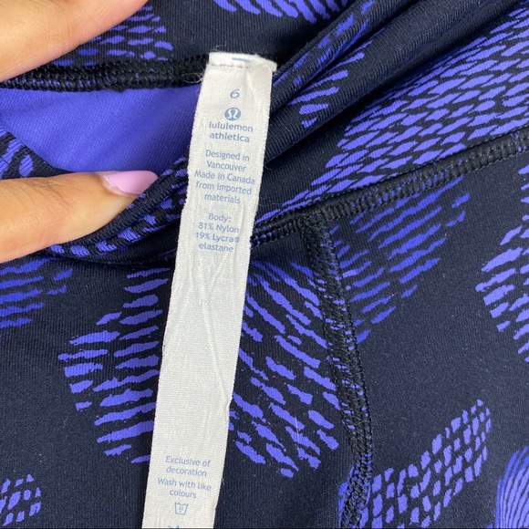 Lululemon wunder under III pants | Size 6 - Picture 9 of 9
